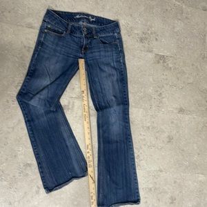American eagle size 2 short jeans